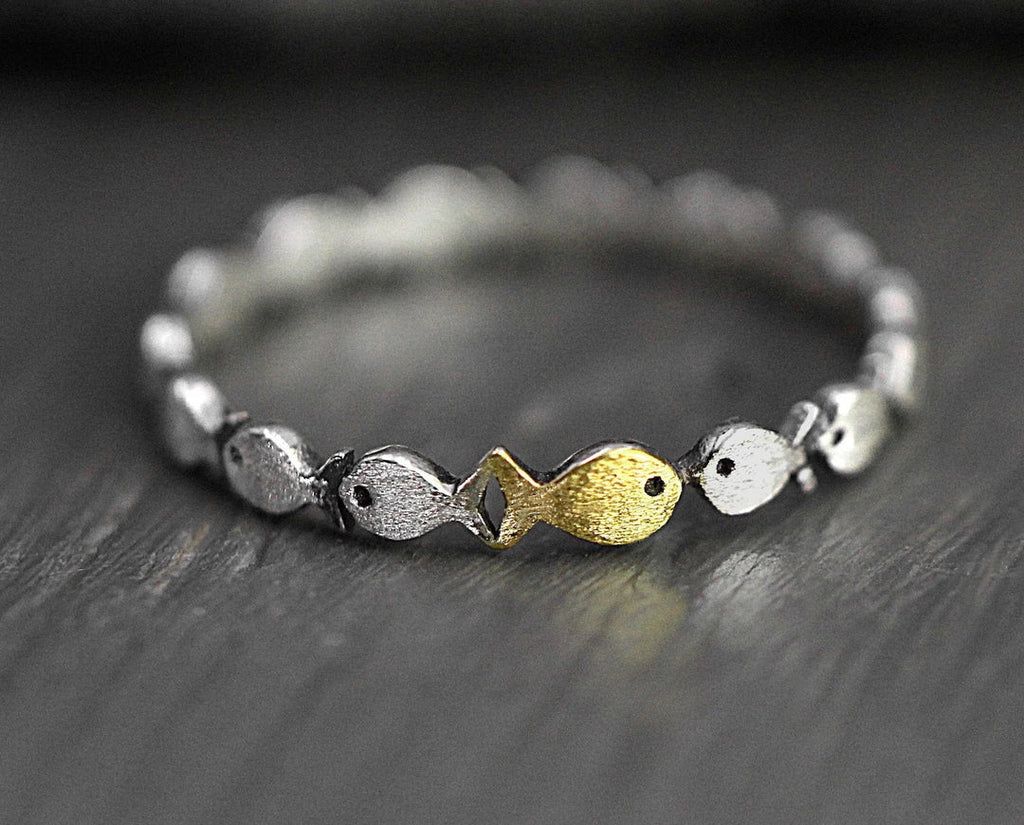 Tegen de stroom ring